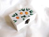 Cutie lemn decorata cu margarete 33213