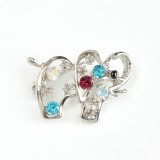 Brosa martisor elefant cu pietre multicolore