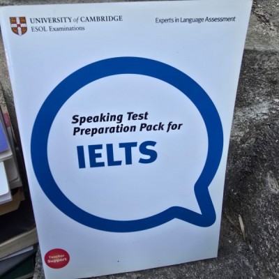 Speaking Test. Preparation pack for IELTS foto