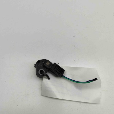 Senzor de impact st&amp;acirc;nga spate MAZDA CX-5 KF 2022 OEM: K123-57K1X-A,K123-57K1X | 31152236 foto