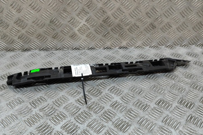 Suport bara de protecție dreapta spate SKODA SUPERB III Estate 3V5 2020 OEM: 3V9807394 25977945