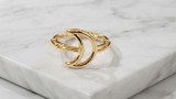 Cumpara ieftin Inel Placat cu Aur Crescent Chain , Eleganta Cosmica E i Stil Modern