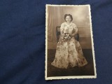 Carte postala / Fotografie femeie cu flori Foto Sylvia Buzau - perioada interbelica !