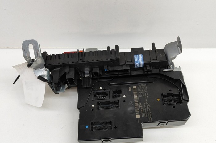 Modul panou de siguranțe MERCEDES-BENZ CLS C218 2014 OEM: A2129009622,A2129015205,A2129020008,5DK011023 27855628