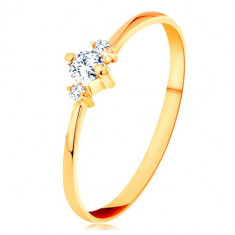 Inel din aur galben de 14K cu brațe îngustate, trei zirconii lucioase, transparente - Marime inel: 54