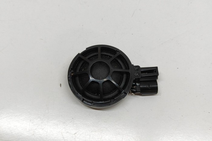 Difuzor ușă dreapta spate TESLA MODEL X 2020 OEM: 1004833-00-A | 31691533