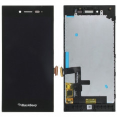 Capacul frontal al modulului Blackberry Leap Display + LCD + digitizer negru