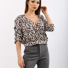 Bluza cu decolteu adanc animal print Jennyfer