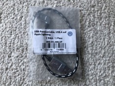 Cablu adaptor Iphone Original Volkswagen pentru Apple iPod/iPhone, USB-A la Apple Lightning, 30 cm SIGILAT