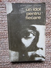 Ecaterina Oproiu - Un idol pentru fiecare foto