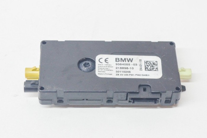 Amplificator de antena BMW 7 G11, G12 2018 OEM: 9384055,218898-10 12150869