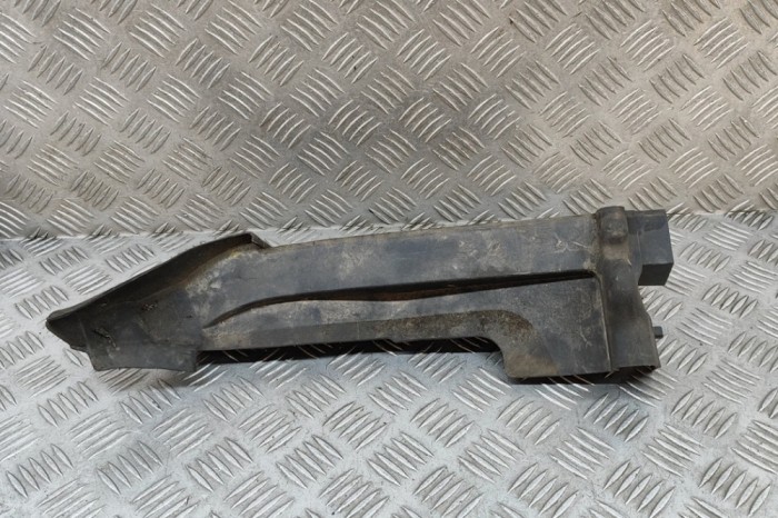 Aripa de plastic st&acirc;nga față AUDI Q7 4M 2018 OEM: 4M0821169C | 30420559