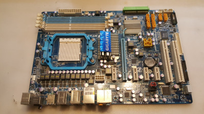 placa de baza GIGABYTE GA-MA770T-UD3P , socket AM3 , functionala foto