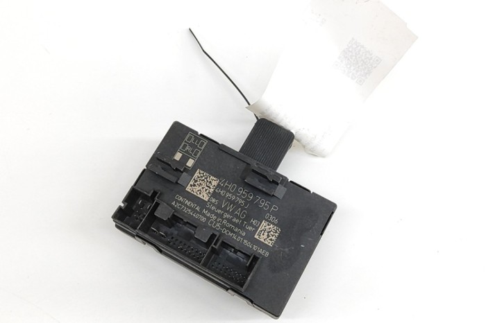 Modul de control ușă st&acirc;nga spate VW TOUAREG 7P5 2015 OEM: 4H0959795P,4H0959795J | 30358279