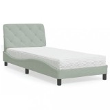 Cumpara ieftin Pat cu saltea, gri deschis, 80x200 cm, catifea