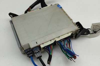 Modul panou de siguranțe LEXUS IS III _E3_ 2018 OEM: 82730-53J31,8273053J31 | 31058334 foto
