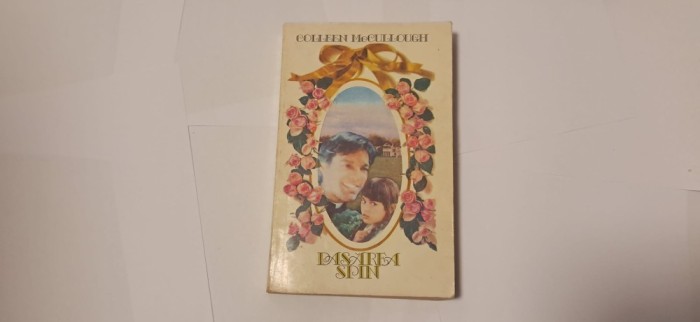 Colleen mccullouch-pasarea spin