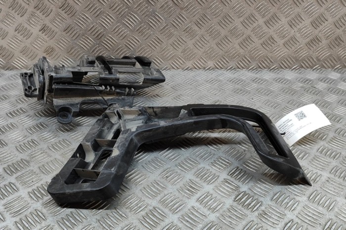 Suport bara de protecție dreapta spate PEUGEOT 5008 2011 OEM: 9686247680 22786570