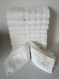 Cumpara ieftin Set 10 Prosoape Bumbac Pakistanez Albe, 48x88 cm, 400g - Absorbante &amp; Pufoase, Calitate Premium