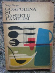 GOSPODINA SI OASPETII FAMILIEI-DRAGA NEAGU foto