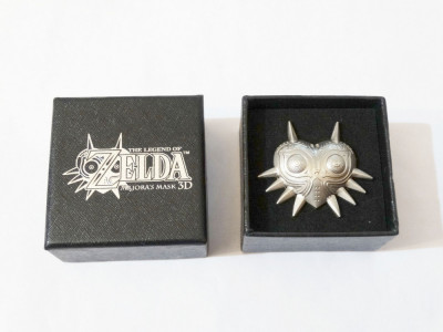 The Legend Of Zelda Majora&amp;rsquo;s Mask 3D insigna oficiala Nintendo foto