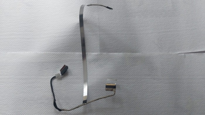 Panglica display HP 250 G8 255 G8 15-CS 15-DW 15T-DW 15S-DR 15S-DU 15S-DY 15S-GR 15S-GU 15S-GY cablu ecran DC02C00QJ00 GPT52