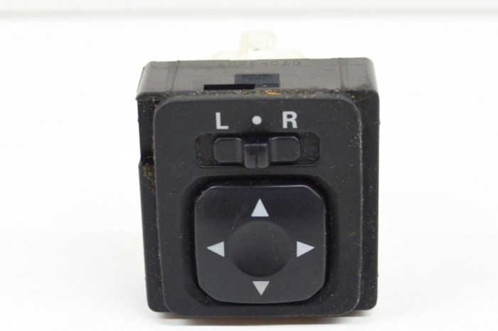 Comutator de reglare oglinda MITSUBISHI OUTLANDER II CW_W 2010 OEM: R183570,R183569 13931815
