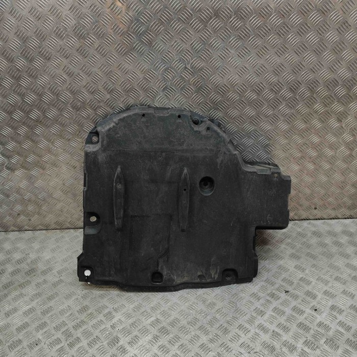 Scut motor central spate TOYOTA YARIS _P21_ 2024 OEM: 58415-K0010
