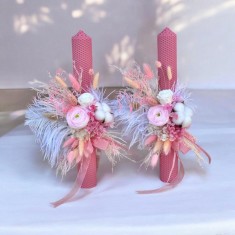 Set lumanari personalizabile, alb-roz, pentru nunta cu aranjament frontal din flori criogenate si plante naturale uscate, 40 cm
