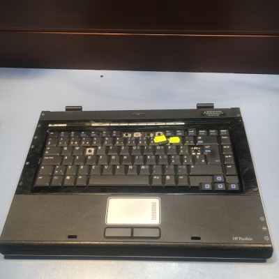 DEZMEMBREZ LAPTOP HP PAVILION DV5000 DEFECT foto