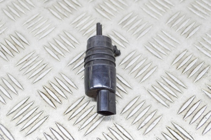 Motor rezervor lichid de parbriz BMW 1 F21 2018 OEM: 7310147 17715027