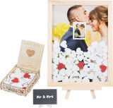 Set de carte de oaspeti cu 105 inimioare, tabla si cutie AirSMall, lemn/hartie, alb/natur/rosu, 30 x 40 cm