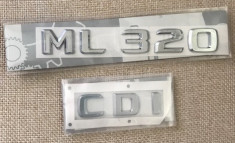 Emblema Mercedes ML320 CDI foto