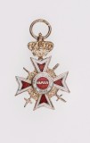 Miniatura a Ordinului ,,Coroana Rom&acirc;niei&quot; Cavaler de razboi, model 2
