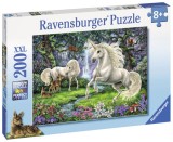 Cumpara ieftin Puzzle Unicornii mistici, 200 piese, Ravensburger