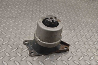 Suport motor dreapta VW TRANSPORTER V T5 Flatbed 2004 OEM: 7H0199256E 14571408 foto