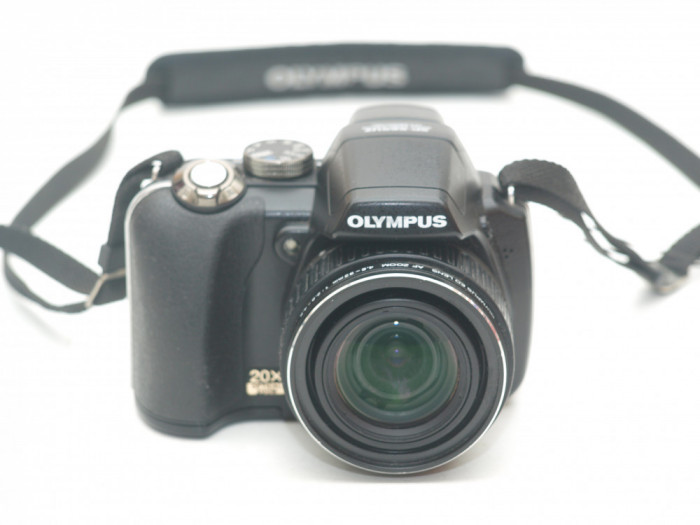 Olympus SP-565 UZ - obiectiv 26mm-520mm!