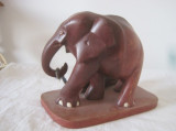 ELEFANT SCULPTAT INDIA