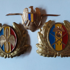 CUC CASCHETA - AVIATIE - INFANTERIE - INSEMNE MILITARE - LOT DE 3 BUCATI