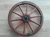 Roata veche de car lemn metal vintage decor