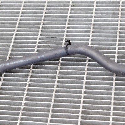 Furtun TESLA MODEL X 2017 OEM: 1077504-00-A | 3228073 foto
