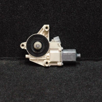 Motor macara geam ușă dreapta față MERCEDES-BENZ C W205 2013 OEM: A2048200642 1402262 foto