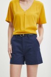Medicine pantaloni scurți femei, culoarea bleumarin, uni, medium waist