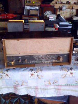 Radio vechi pe Lampi Graetz Polka 1213 Gross Super An 1963-64 foto
