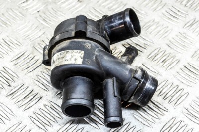 Termostat LAND ROVER DISCOVERY IV L319 2013 OEM: AH22-8K515-AA,AH22-8575-AF 13953012 foto