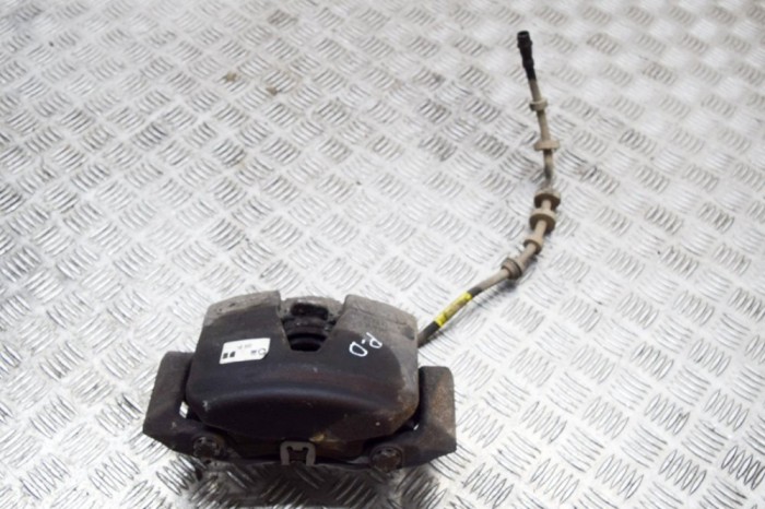 Etrier de fr&acirc;nă dreapta față AUDI Q5 8R 2011 13890596