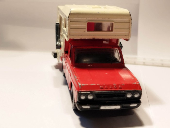 bnk jc Corgi 415 Mazda Camper