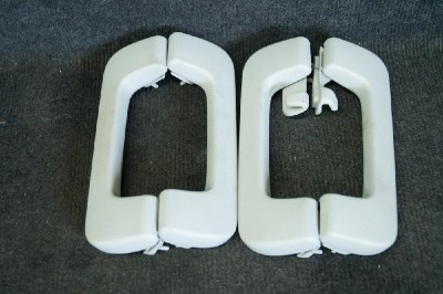 M&amp;acirc;ner plafon dreapta spate AUDI A6 4F2, C6 2004 OEM: 8P0857607B 2413691 foto