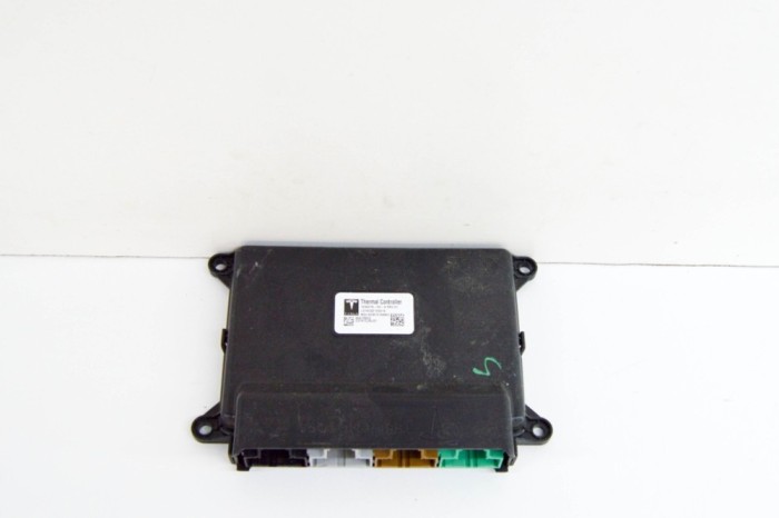 Alt modul de control TESLA MODEL X 2018 OEM: 1034215-00-A 18035841