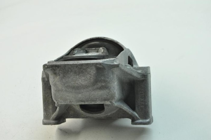 Suport motor st&acirc;nga AUDI A6 4G2, C7, 4GC 2015 | 10020311